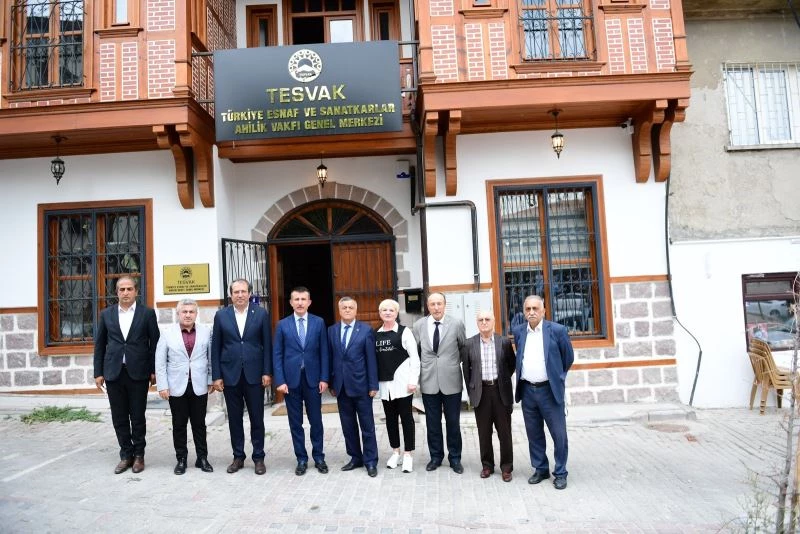 Ahiliğin kalesinde, Ahiler unutulmadı
