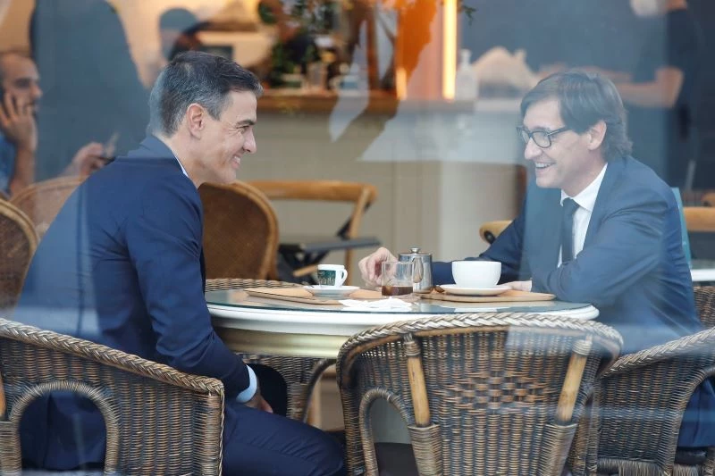 İspanya hükümeti Katalonya’nın bağımsızlık krizini çözmek için müzakerelere başladı
