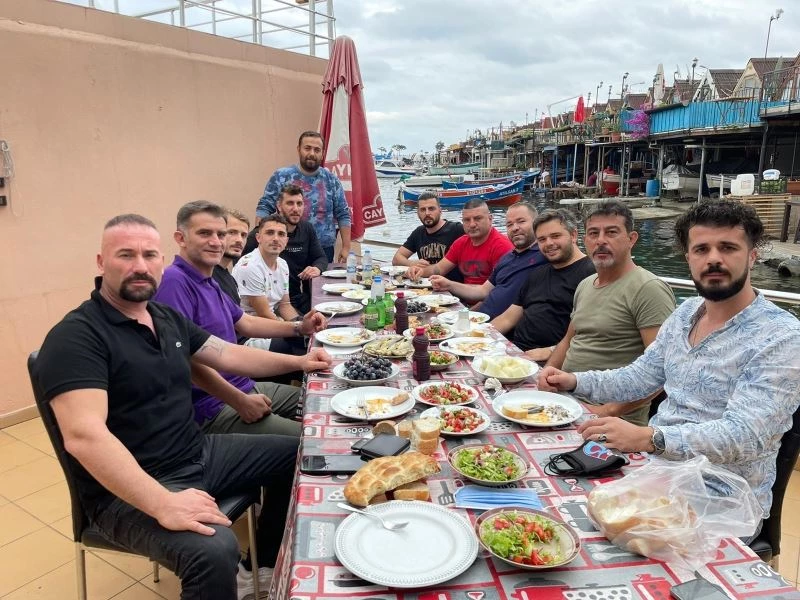 Abdulkadir Ömür, taraftarlarla bir araya geldi
