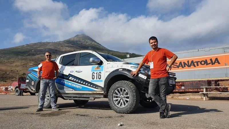 Sağlık çalışanları zorlu yarışa bu amaçla katıldı
