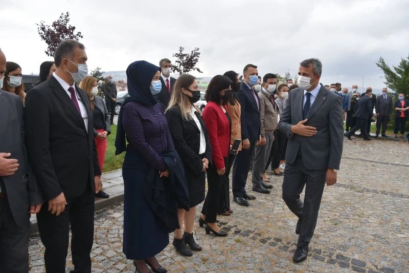 Kırıkkale, gönüllerin valisini uğurladı
