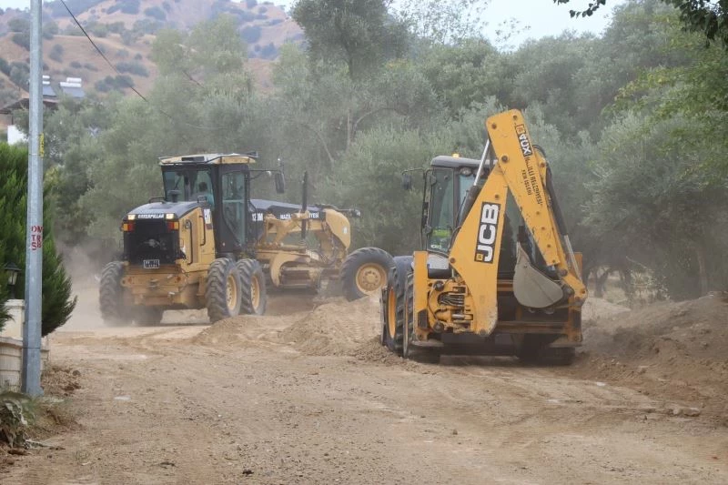Nazilli Belediyesi Ocaklı Mahallesi’nde yeni yol açma çalışması başlattı

