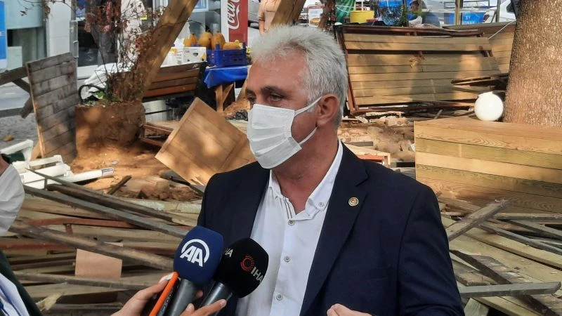 İBB’den şafak vakti İstinye Spor Kulübü tesislerine yıkım: O anlar kamerada
