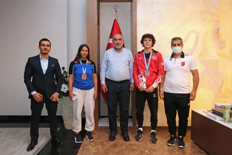 Canik’in milli gururları
