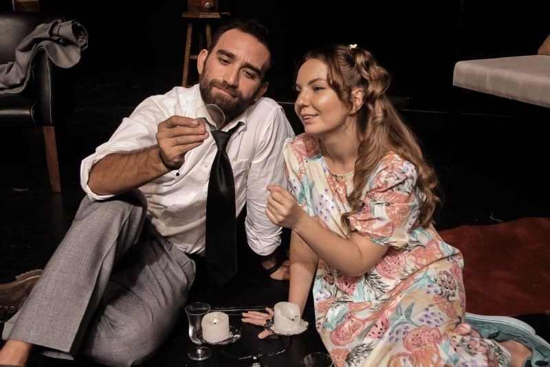 Tiyatrolar perdelerini açıyor
