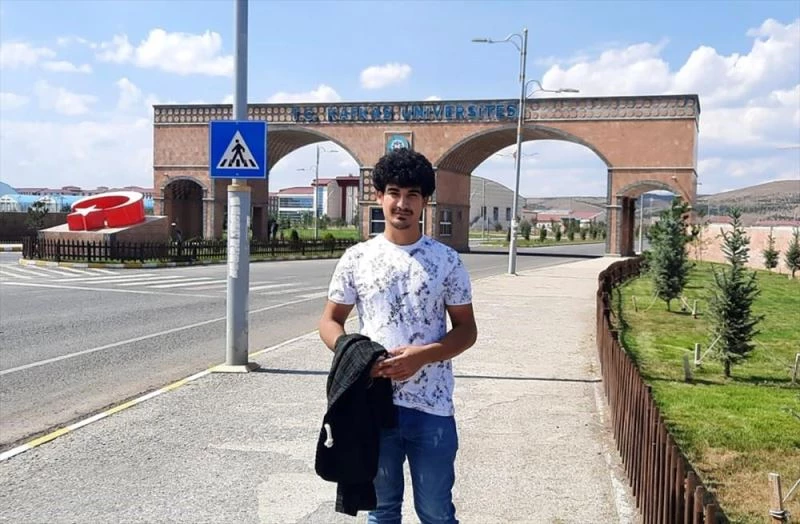 Meslek lisesi mezunu Muhammed Bozkurt hayali olan doktorluk için önemli eşik atladı