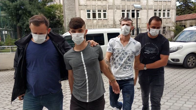 Silahlı saldırıda sokakta yürüyen kadını vuranlar tutuklandı
