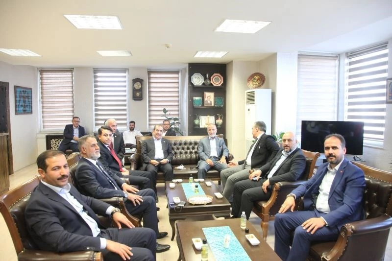 Milletvekili Kiler ve Taşar’dan Ahlat Kaymakamı Fikret Dağ’a ziyaret
