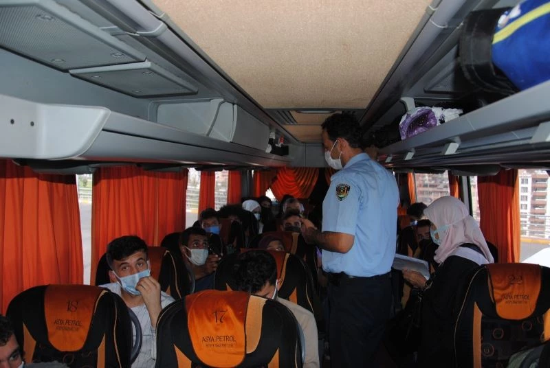 Şanlıurfa otogarında aşı denetimi
