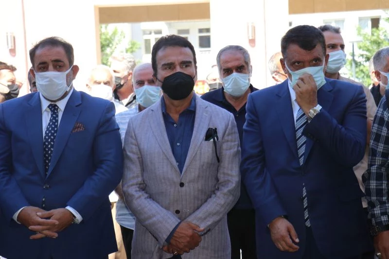 Ünlü sanatçı Alpay’ın acı günü
