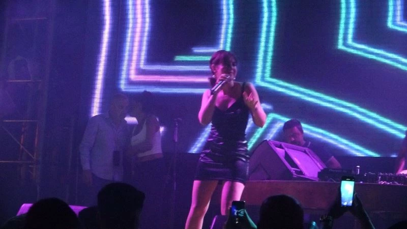 Ece Mumay, Marmaris’te sevenleri ile buluştu
