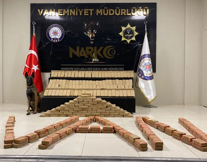 Van’da 217 kilo 500 gram eroin hassas burun Irmak’a takıldı
