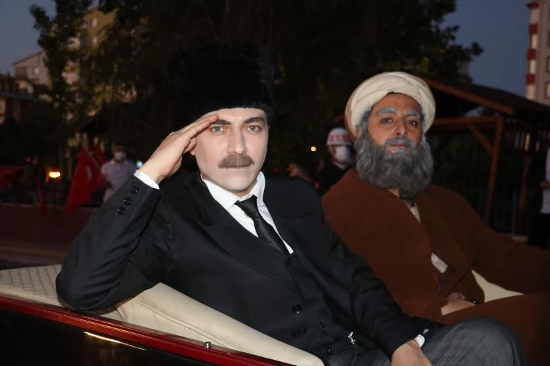 Atatürk’ün Sivas’a gelişi temsili olarak canlandırıldı
