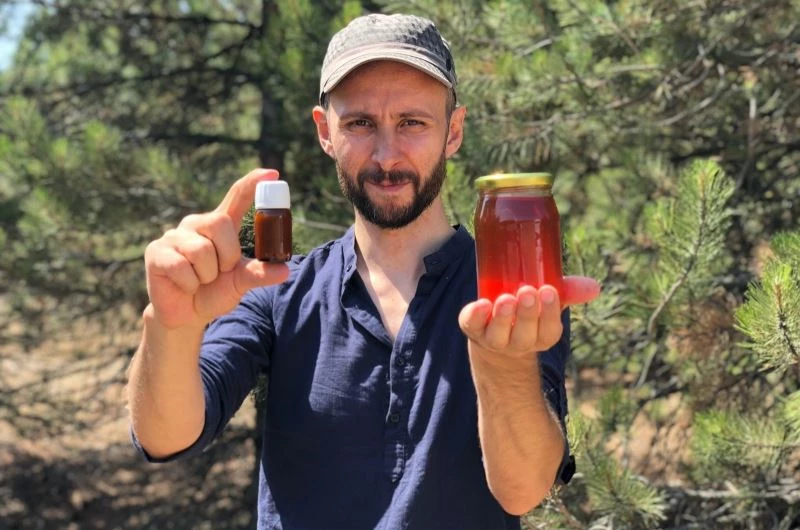 Propolisle tanışınca şehir hayatını bırakıp arıcılığa başladı
