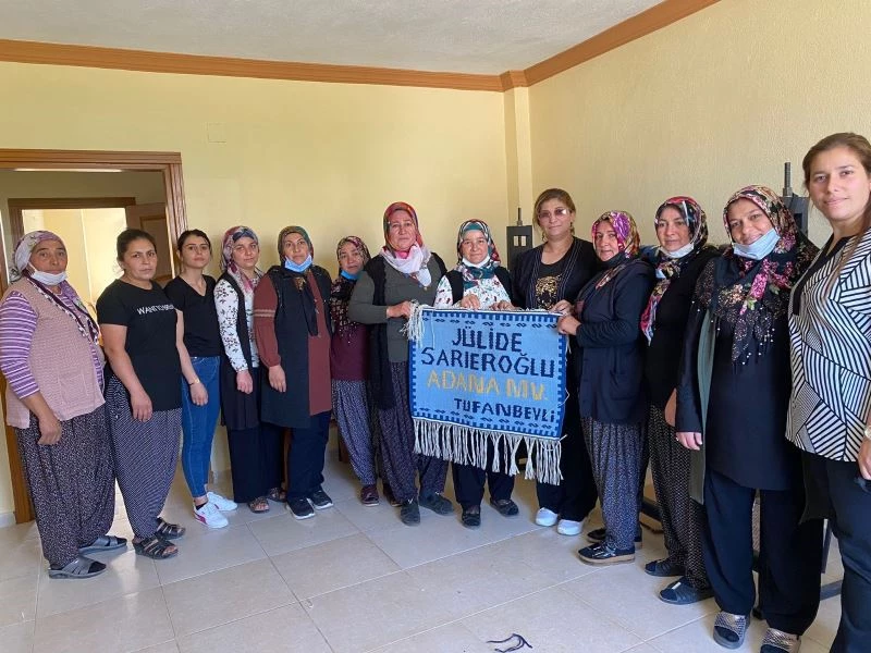 Toroslarda kilim kesme töreni
