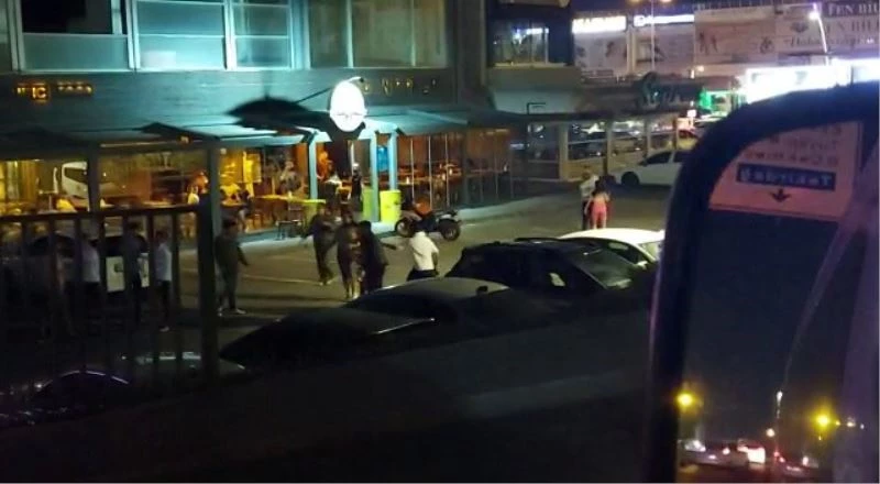 (Özel) Eğlence mekanı çıkışında iki grubun kavgası kameralara yansıdı
