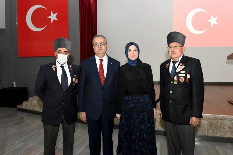 Vali Su ve eşi Zeliha Su, gaziler ve aileleriyle buluştu
