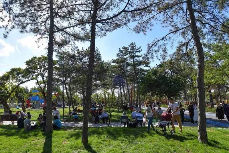 Yılların hasreti bitiyor: Ankaralılar teker teker yeşil alanlara kavuşuyor
