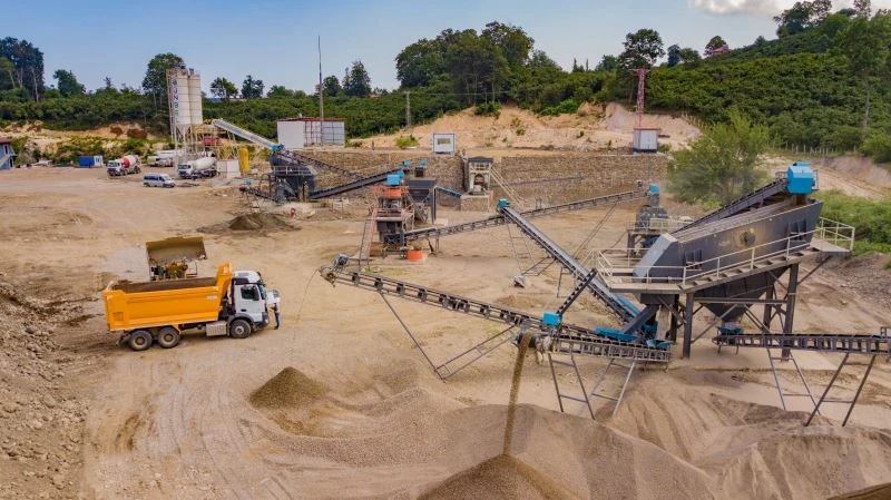 Ünye’deki beton konkasör şantiyesi üretime başladı
