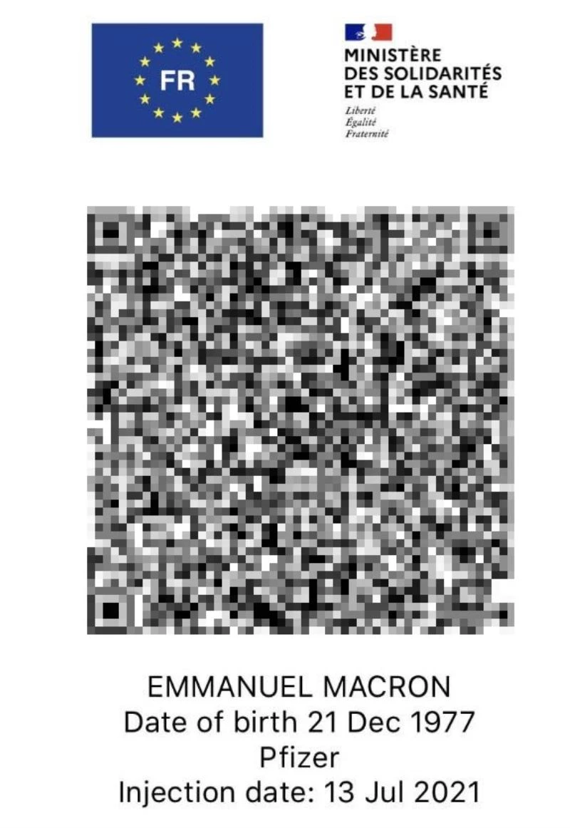 Fransız cumhurbaşkanının aşı kartı sosyal medyaya sızdı: 13 Temmuz