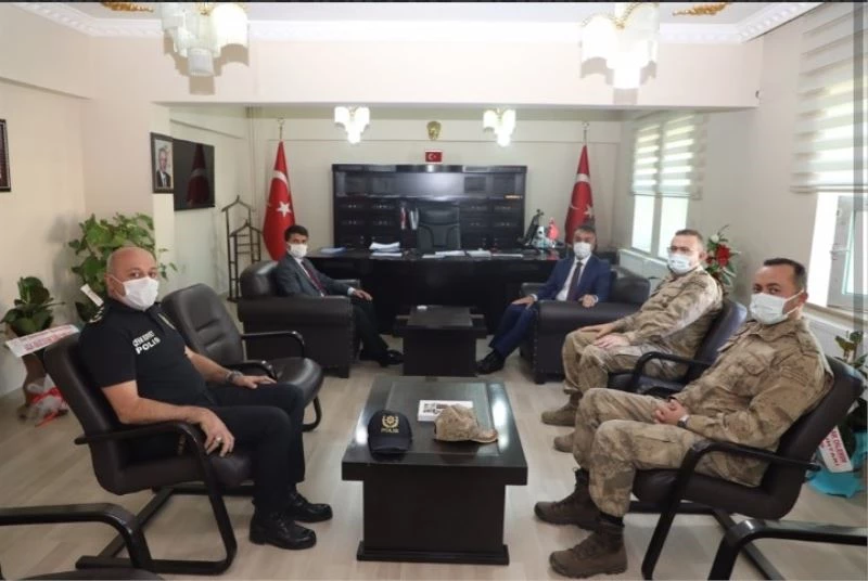 Vali Çağatay’dan Kaymakam Cankaloğlu’na ziyaret
