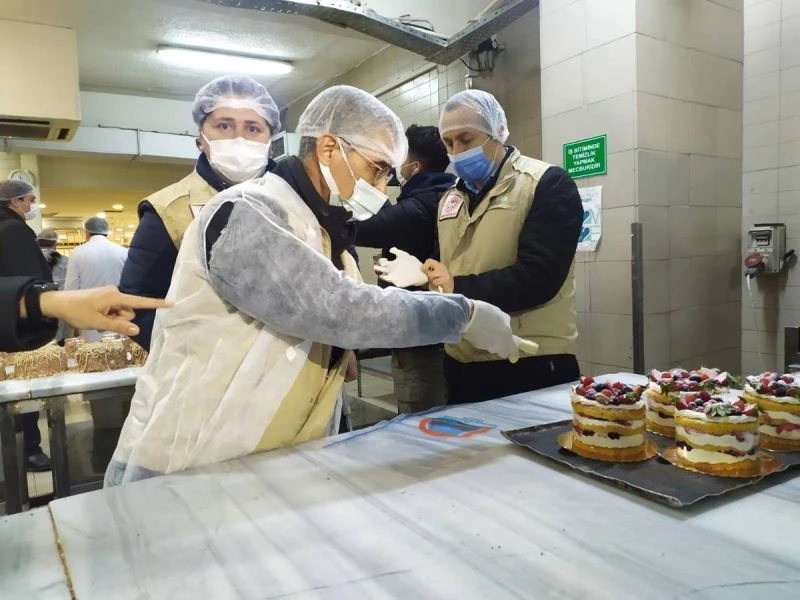 Gıda işletmecisine 15 bin 203 lira ceza yazıldı
