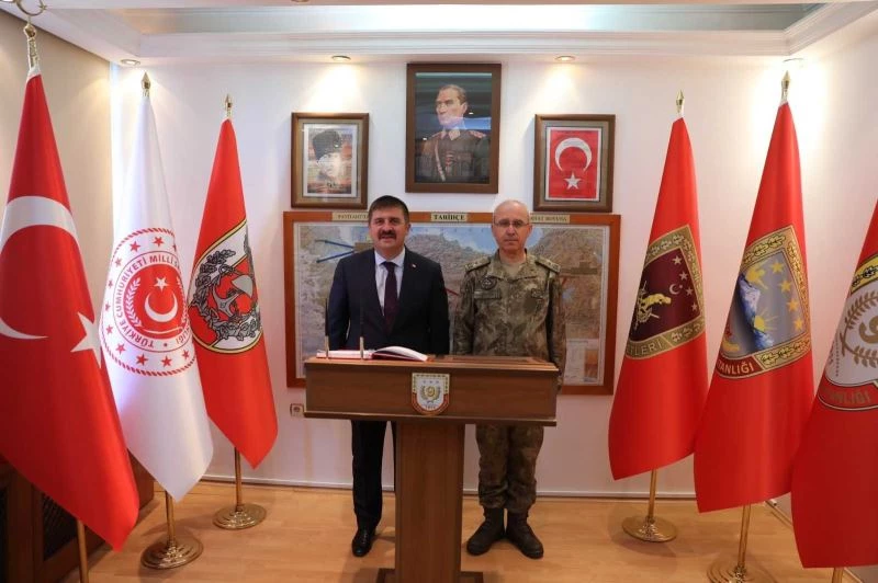 Vali Sarıibrahim’den Tuğgeneral Özbakır’a iade-i ziyaret

