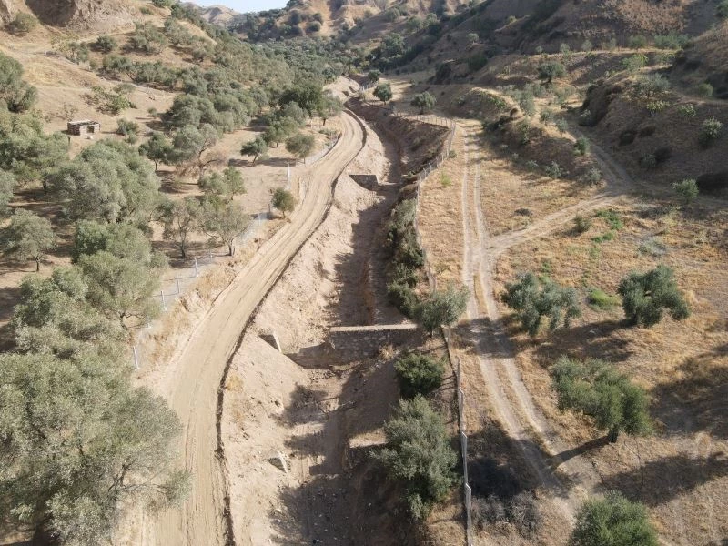 Nazilli Belediyesi yağmur taşkınlarına karşı önlemlerini sürdürüyor
