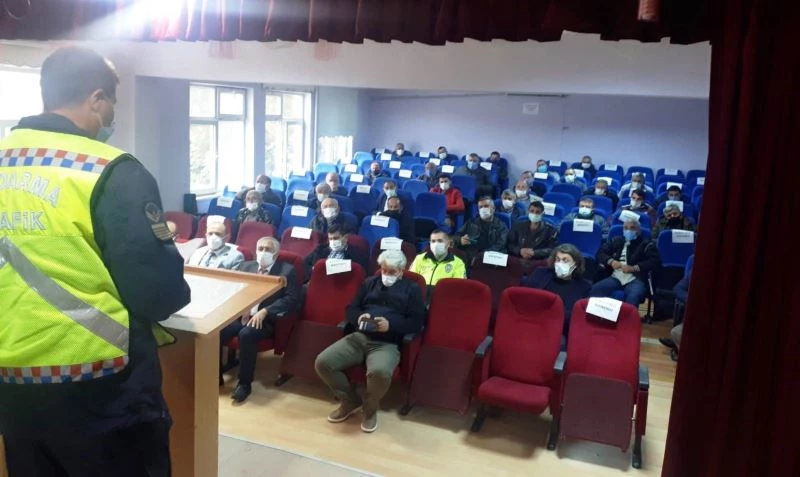 Yakakent’te servis sürücülerine taşıma güvenliği semineri
