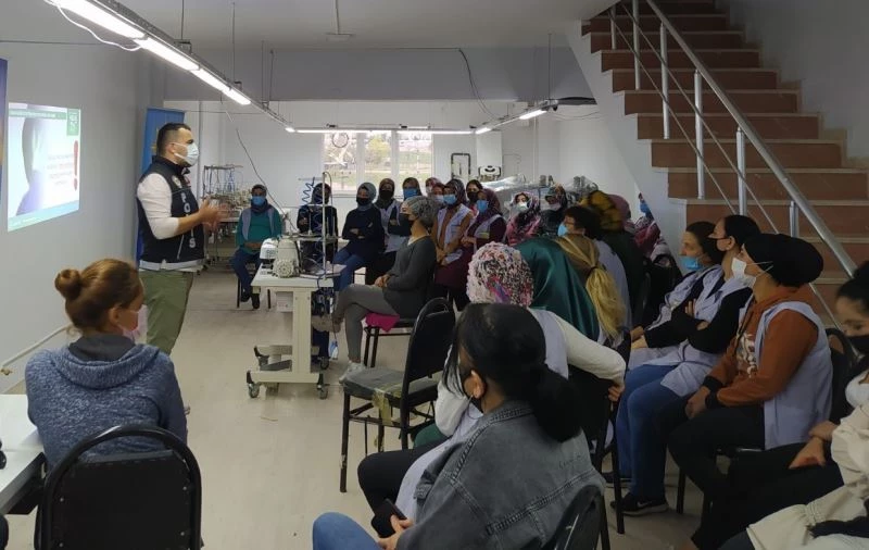 Özel güvenliklere “En İyi Narkotik Polisi Anne” semineri
