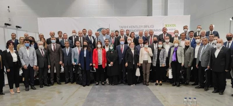 Başkan Tavlı, “Kentin geçmişine sahip çıkan bir yönetim anlayışı ile çalışıyoruz”
