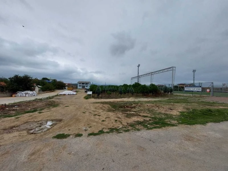 Çerkeşli köyüne basketbol ve voleybol sahası
