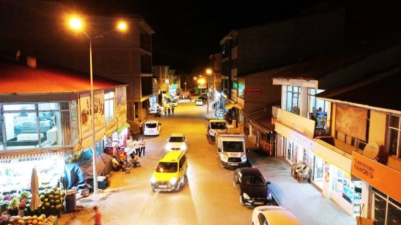 Malazgirt ve Varto ilçeleri VEDAŞ yatırımlarıyla parladı
