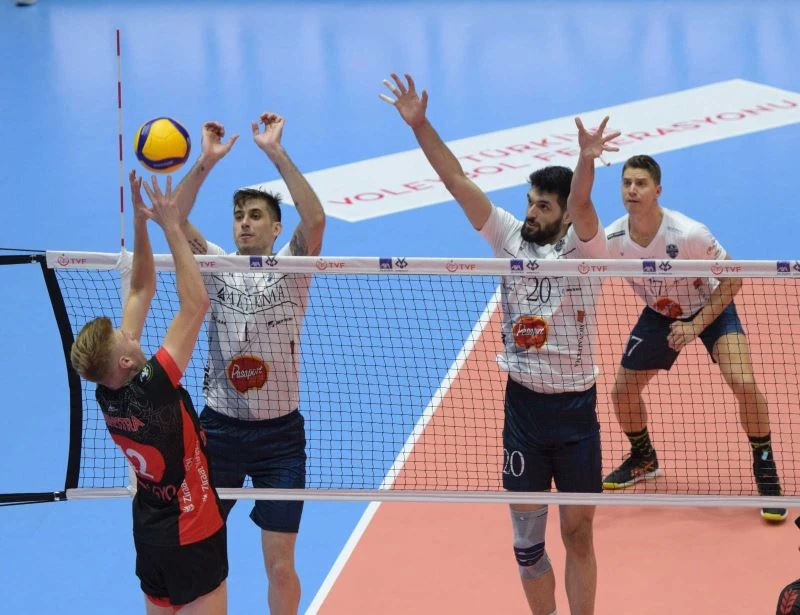 7. TSYD Voleybol Turnuvası: Altekma: 0 - Ziraat Bankkart: 3

