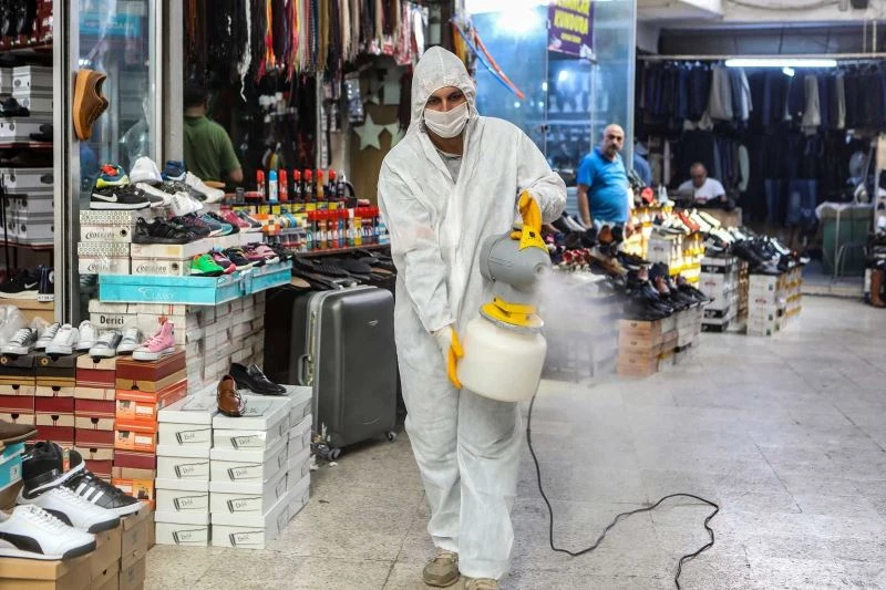 18 ayda 78 bin 200 kez dezenfeksiyon, 1 milyon 912 bin 220 kez ilaçlama yapıldı
