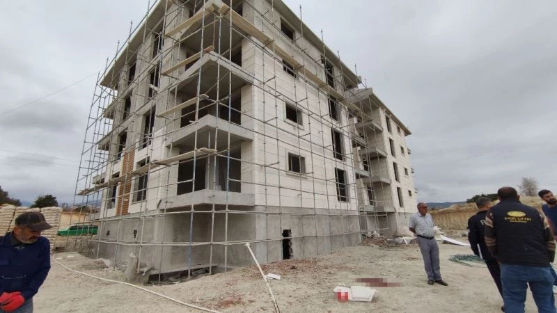 Babasının terliğinden tanıdığı genç yaşama tutunamadı
