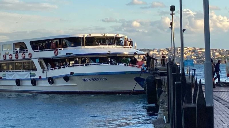 (Özel) Beşiktaş iskelesinde can pazarı
