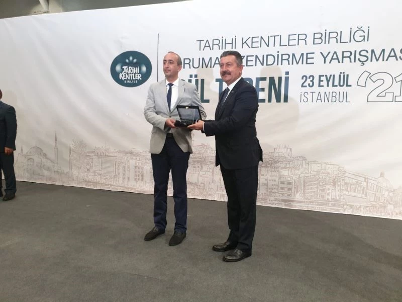 Tarihi Kentler Birliğinden Battalgazi Belediyesi’ne ödül
