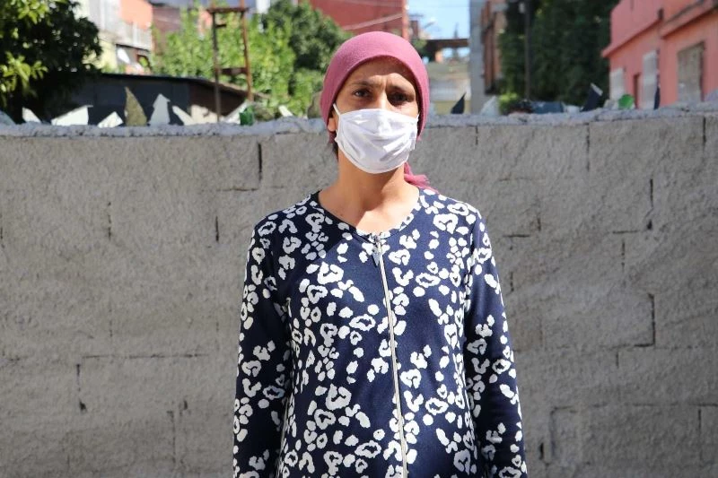 Sokağı duvar örüp yolu kapatan vatandaş kendini savundu
