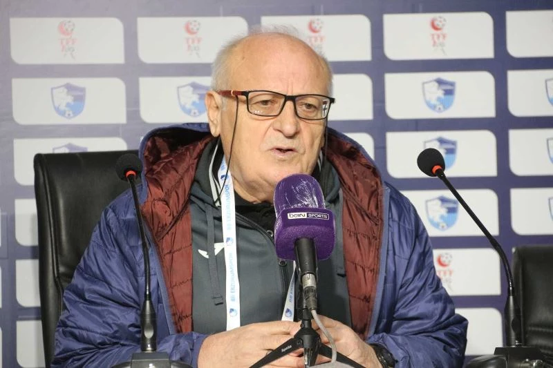 Yılmaz Akbaşlı: “Mücadele yönünden her takımla kafa kafaya oynuyoruz ama golü zor buluyoruz”
