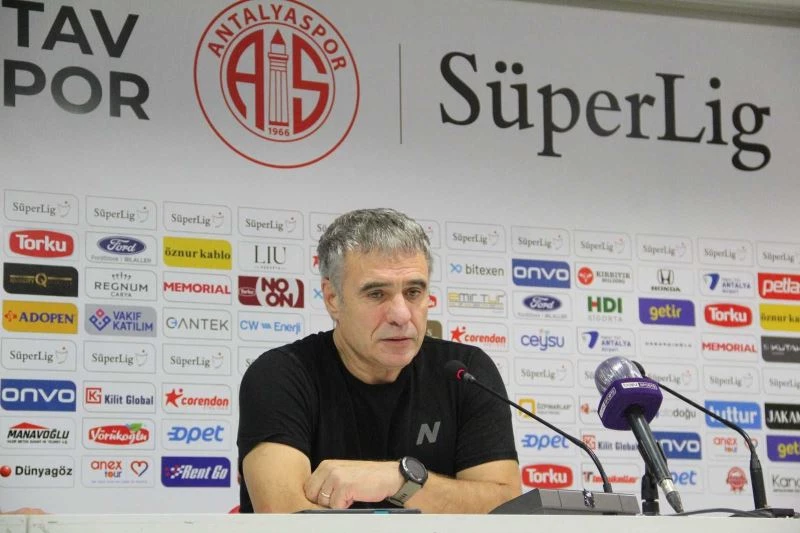 Ersun Yanal: 