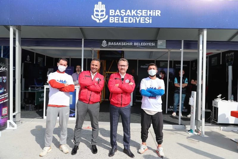 Başkan Kartoğlu yenilikçi fikirlerin merkezi Teknofest’te
