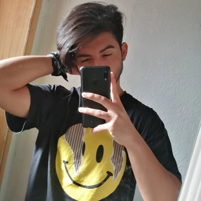 Antalya’da askere gitme hazırlığındaki genç, motosiklet kazasında hayatına kaybetti
