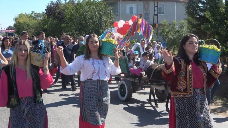 Kırklareli’ne bağ bozumu şenliğinde renkli görüntüler yaşandı
