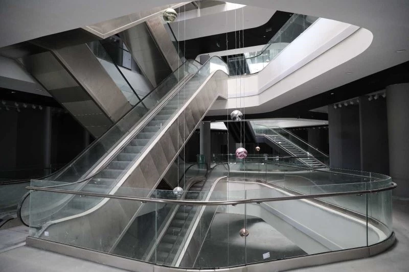 Doğu Garajı’ndaki 288 dükkan esnafa teslim ediliyor
