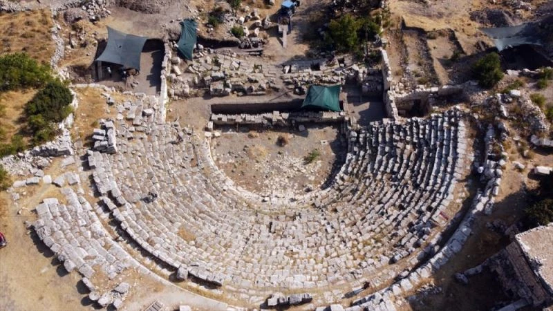 Uzuncaburç Antik Kenti