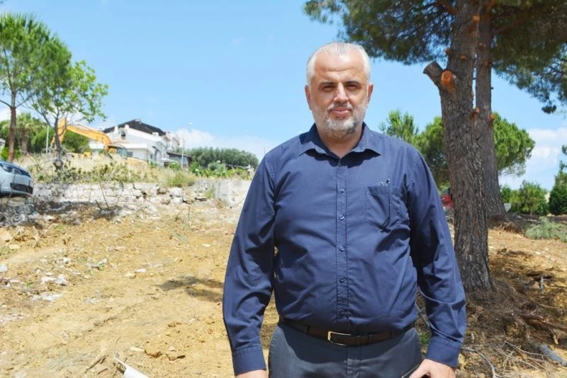 Ayvalık’ta AK Partili Gür’den belediye mülklerinin satışına tepki:
