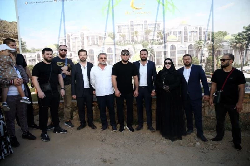 Rus karma dövüş sanatları sporcusu Khabib Nurmagomedov, yatırım için Alanya