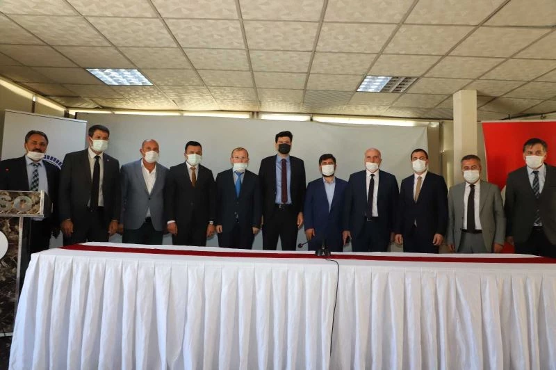 Hakkâri’de “İslam’da Ticaret Ahlakı ve Helal kazanç” konulu konferans
