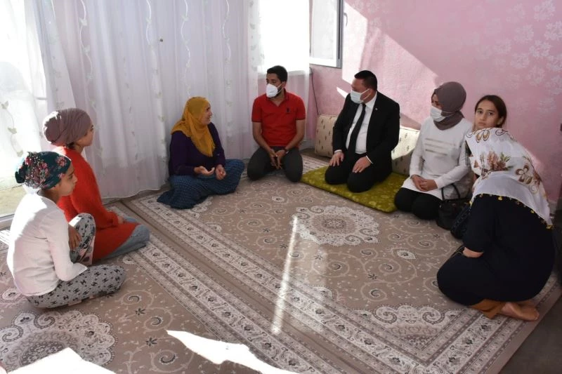 Göreve geldikten sonra ziyaret ettiği ilk bölgedeki vatandaşları unutmadı
